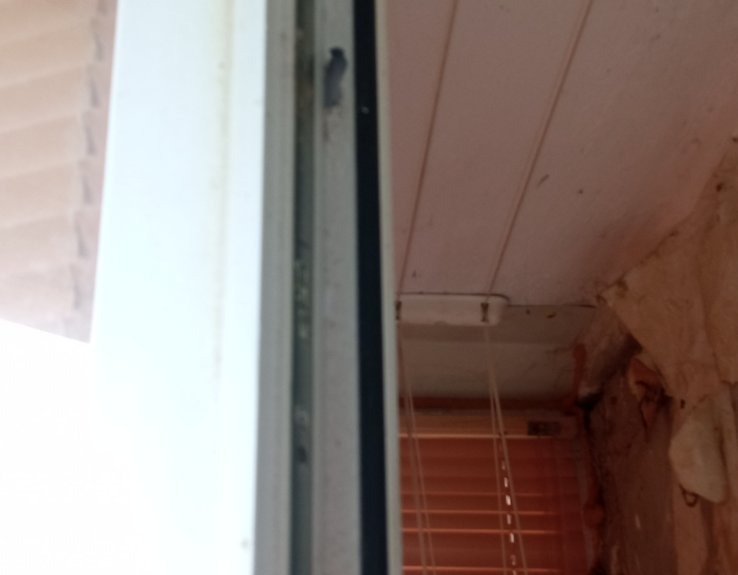 Уламок ракети пошкодив квартиру родини з Білопілля