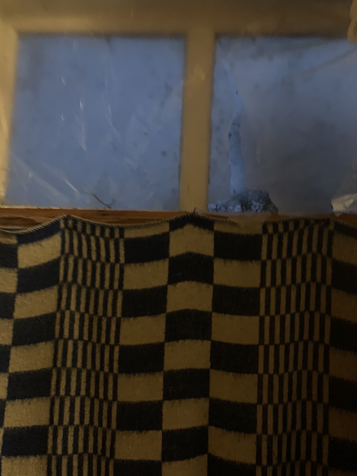 Одинокій пенсіонерці з Сумщини ніде жити - вона просить допомоги