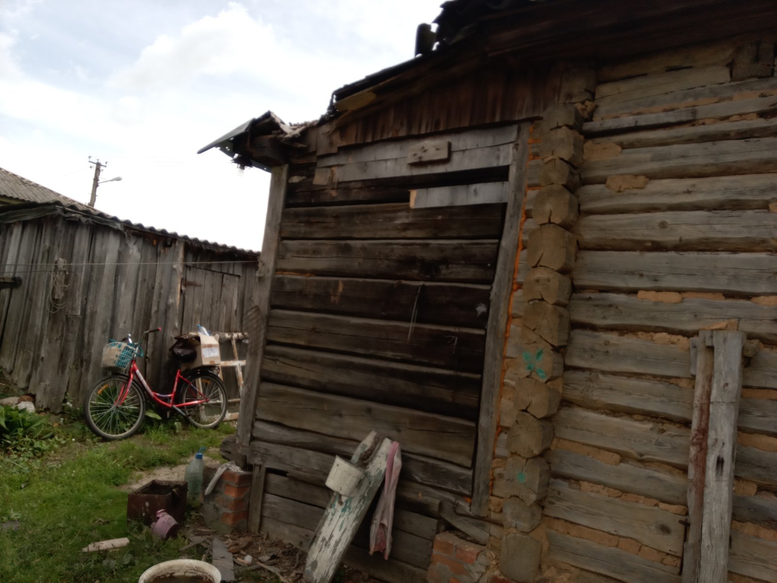 Пошкоджено будинок, який у 100 м від кордону