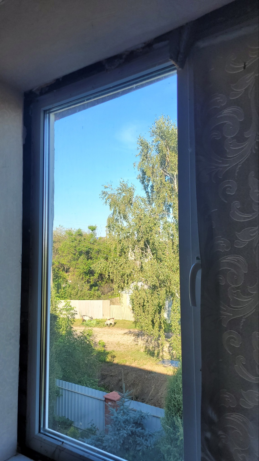 Окупанти зруйнували та розграбували будинок родини з Ізюму