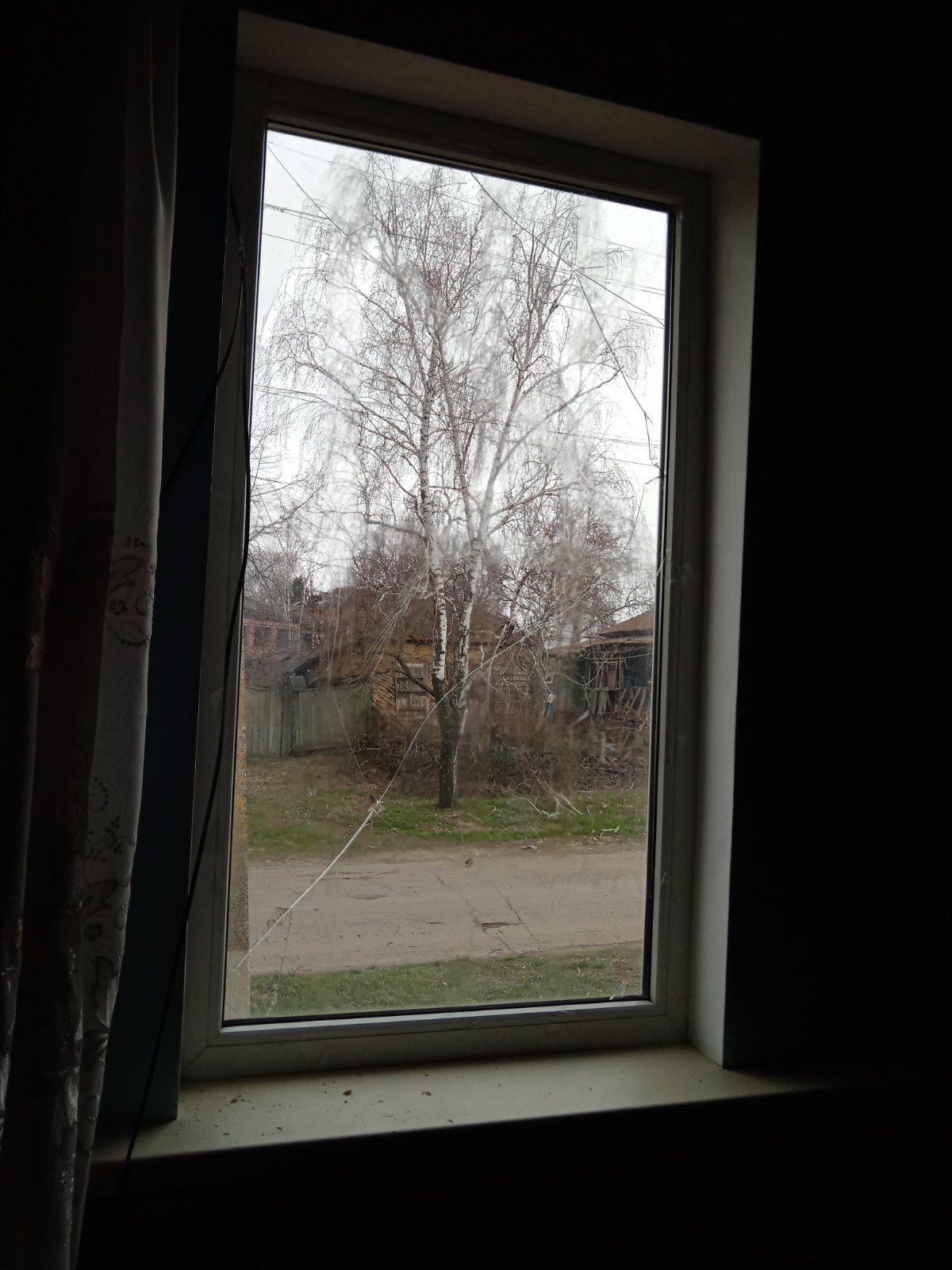 Родина вчительки з Миропілля мешкає в пошкодженому будинку