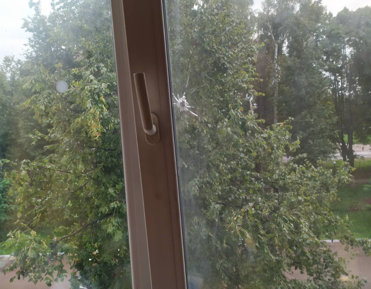 Батько трьох неповнолітніх дітей просить допомоги у відновленні житла