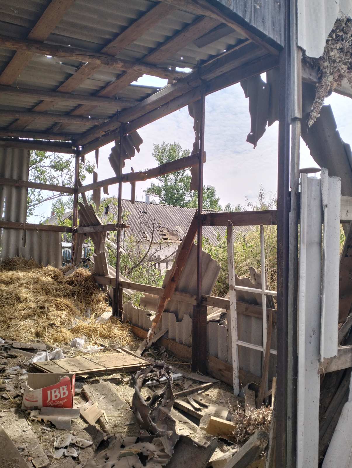 Чоловіку з Сумщини було пошкоджено 23 вікна