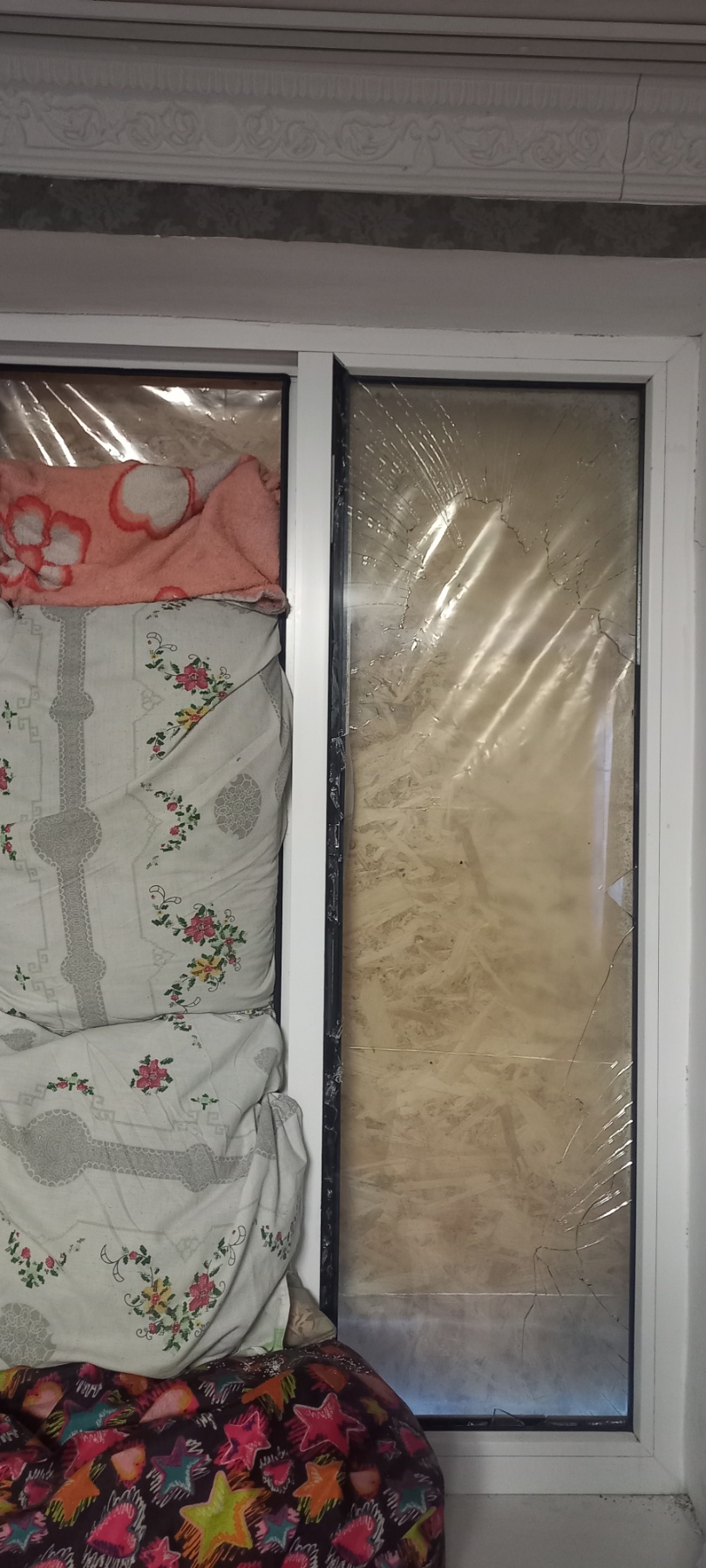 Чоловіку з прикордоння Сумщини потрібна допомога із заміною вікон