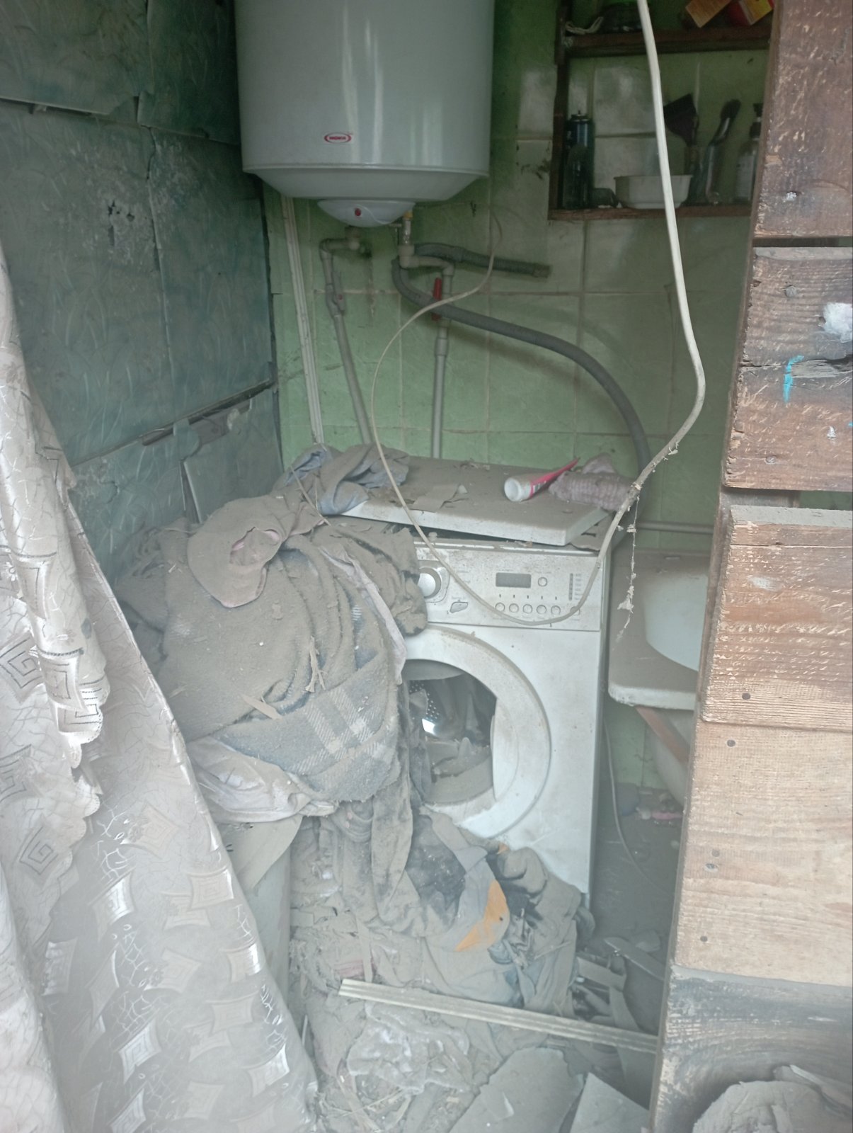 Мати трьох неповнолітніх дітей просить допомоги