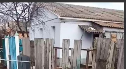 Обстрілами пошкоджено будинок родини з Юнаківки