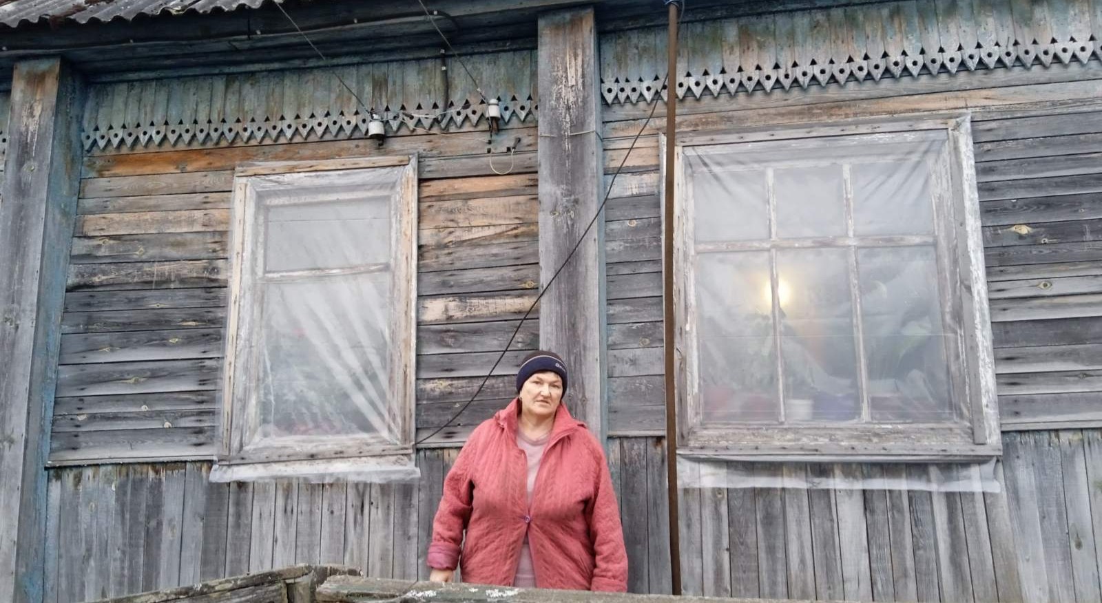 Хвора пенсіонерка залишилась без чоловіка та будинка через війну