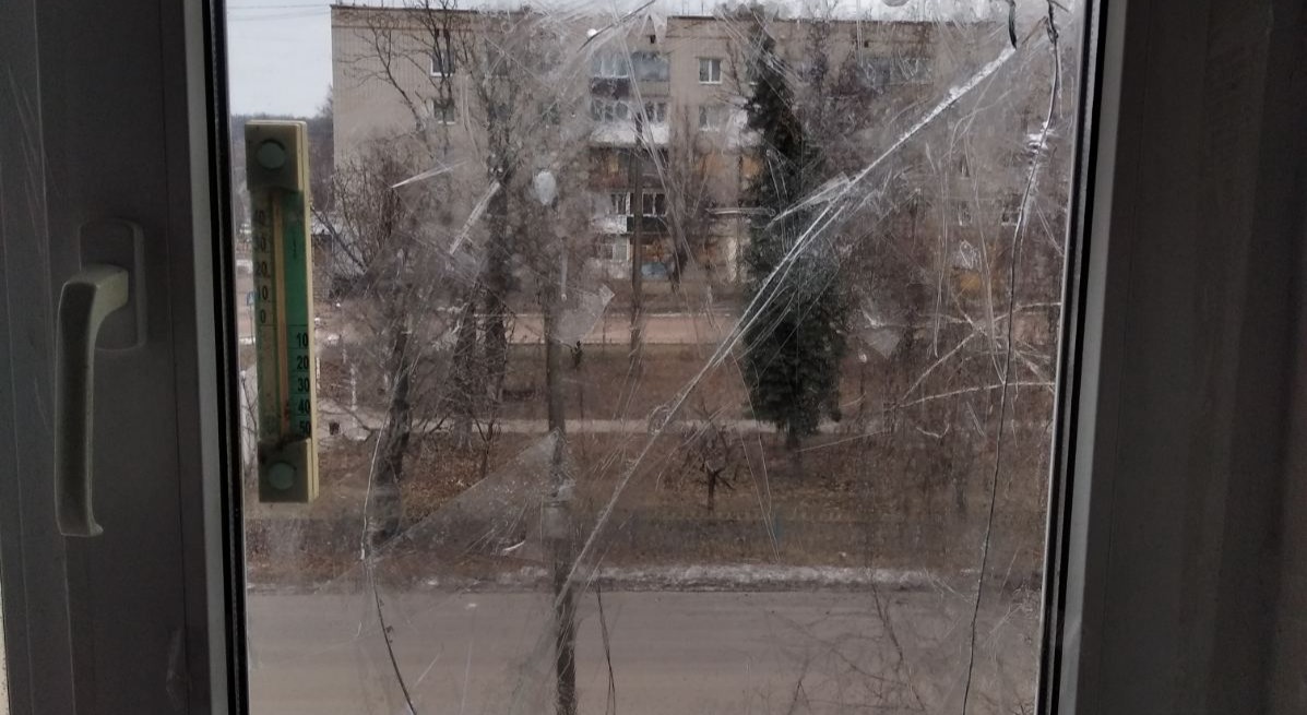 Квартира пенсіонерів з Середино-Буди тричі потрапляла під обстріл