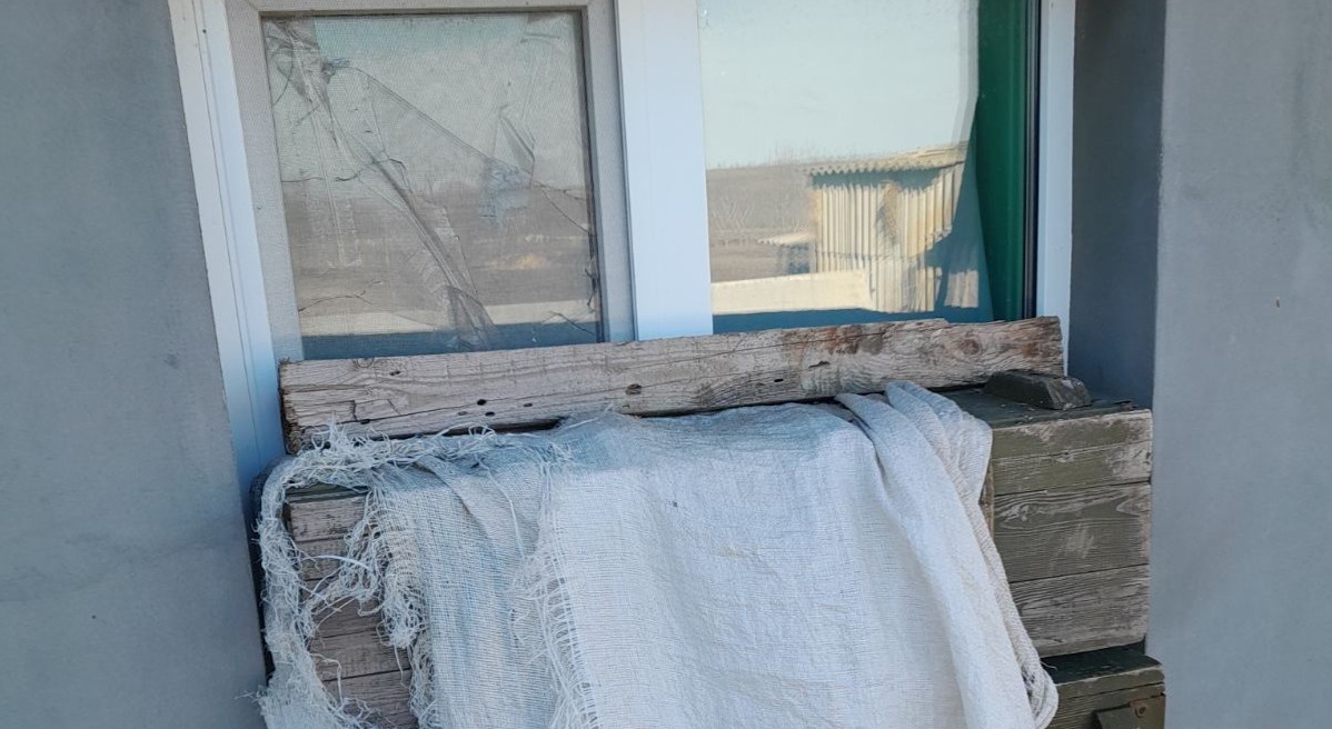 Без вікон та даху залишилась родина з Херсонщини