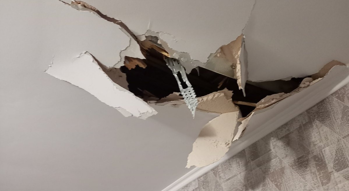 На будинок пенсіонерки впала міна