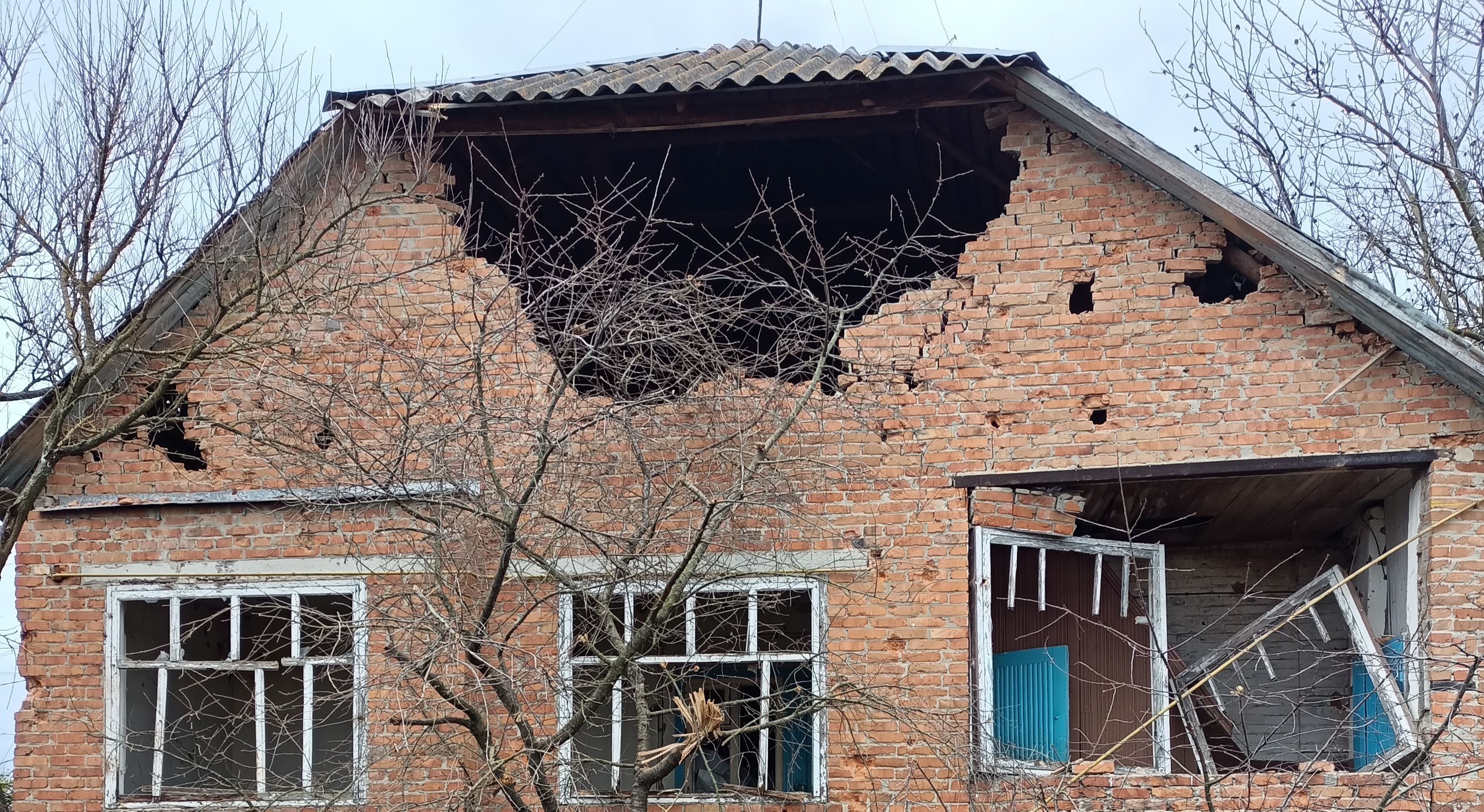 Родині вчителя з Миропілля потрібна допомога у відновленні будинку