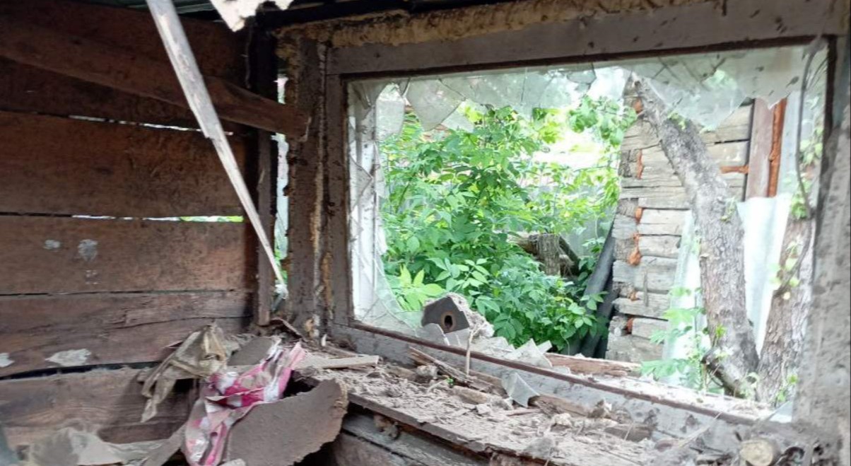 Мати трьох неповнолітніх дітей просить допомоги