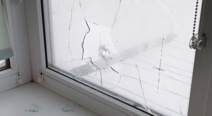 Держслужбовець з Середино-Буди мріє повернути родину додому