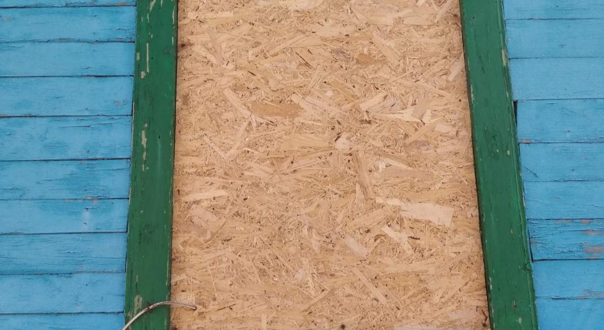 Подружжя із села Рожковиці потребує допомоги по заміні вікна