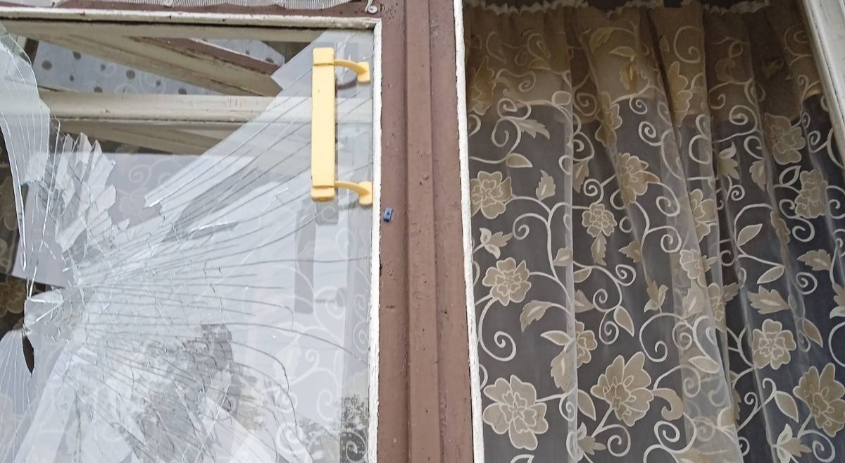 Пенсіонерці потрібна допомога у відновленні вікон