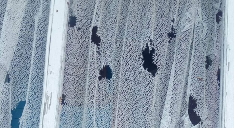 Непридатний для життя стан будинку 73-літньої пенсіонерки з Сумщини