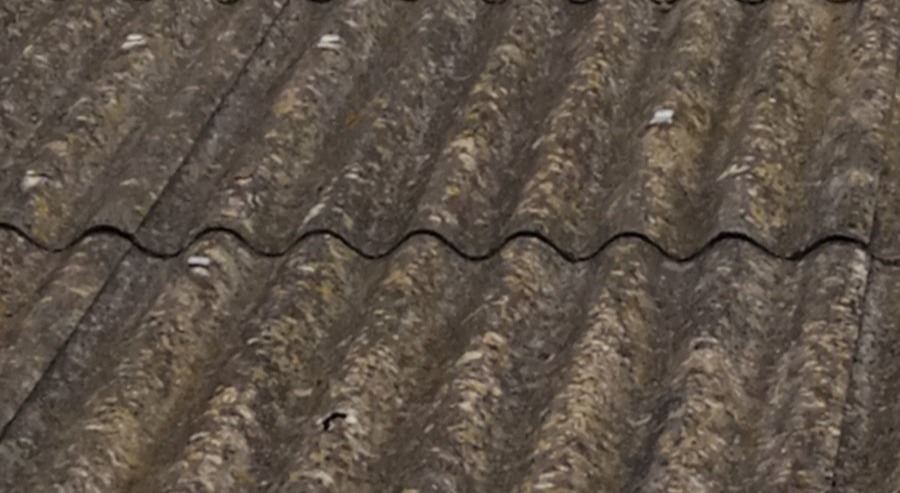 Уламки ракети пошкодили дах самотньому пенсіонеру з Білопілля