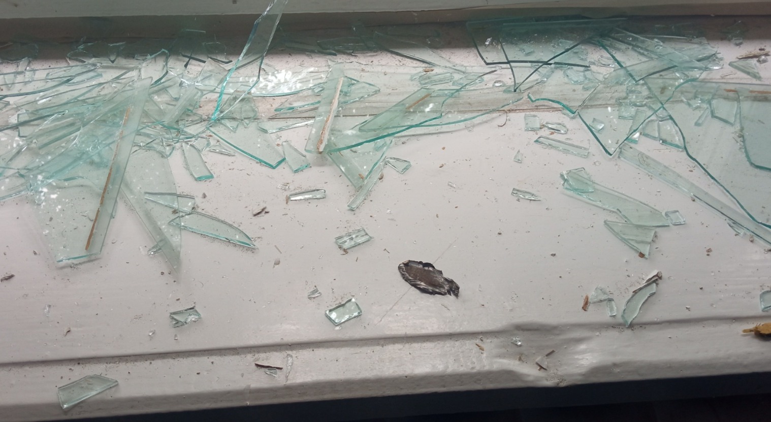 Вибило вікно у квартирі, де проживає маленька дитина