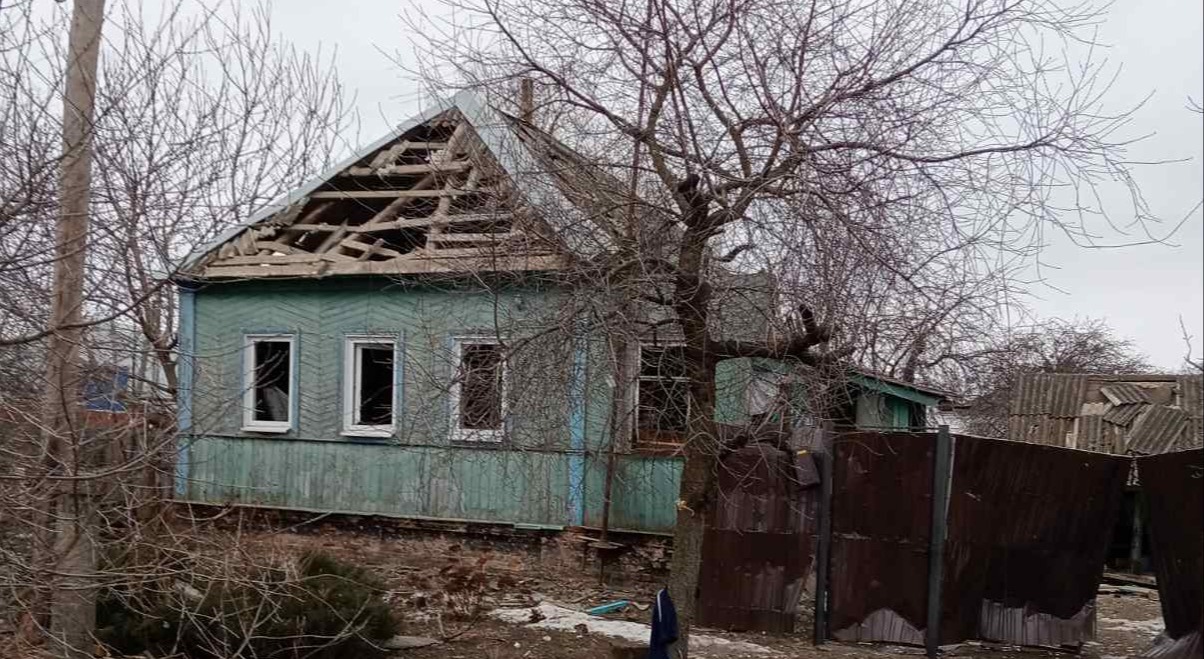 На Сумщині будинок пенсіонерів зазнав серйозних пошкоджень