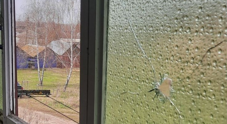 Військовий, який втратив працездатність потребує допомоги у відновленні вікон в квартирі