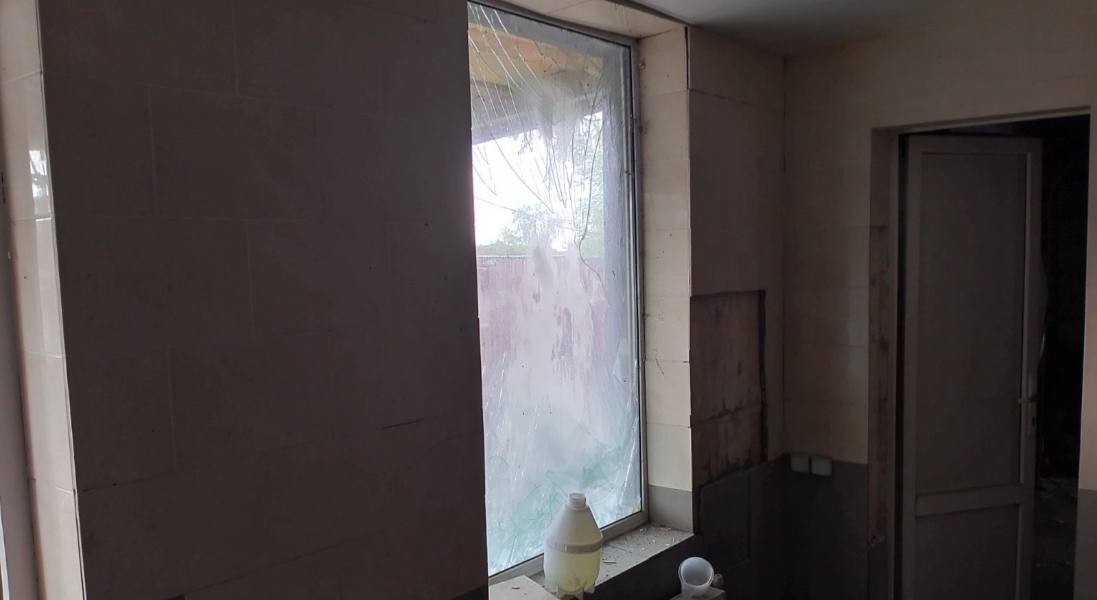 Пошкоджено квартиру мешканця Середино-Буди