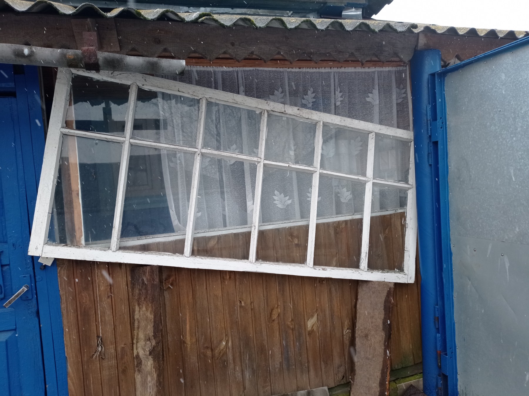 Будинок сім'ї з Середина-Буди двічі потрапив під обстріл - люди потребують допомоги