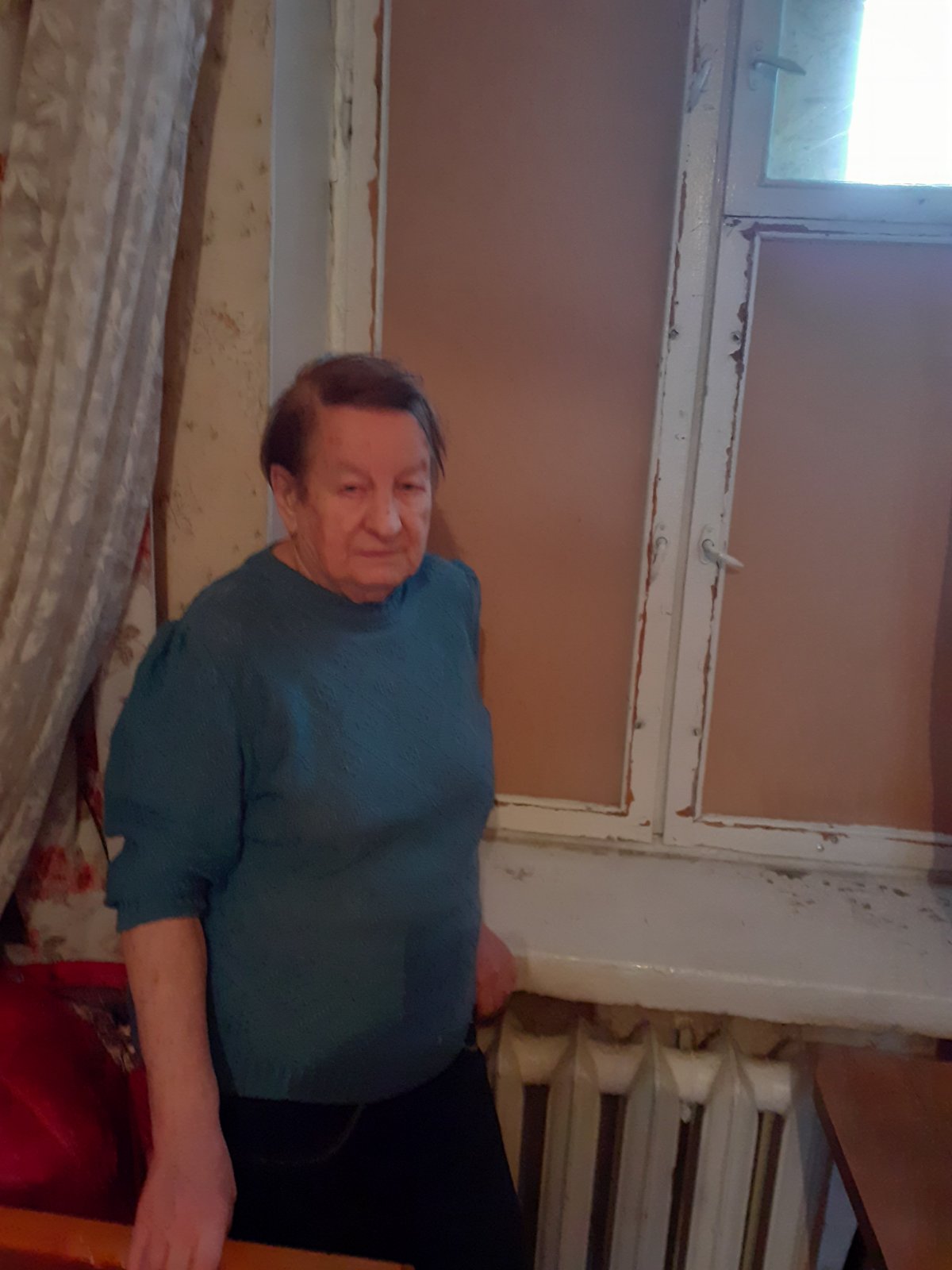 Пенсіонерці з Харкова, яка залишилася сама в пошкодженій холодній квартирі, необхідна допомога