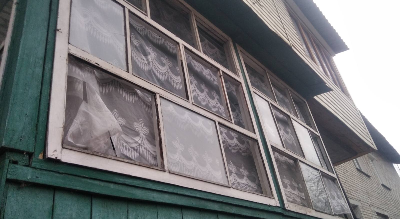 Пошкоджено будинок родини з 2 дітьми з Сумщини