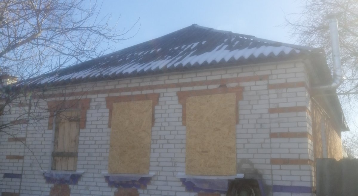 Пенсіонерці з Миропілля потрібна допомога у відновленні будинку