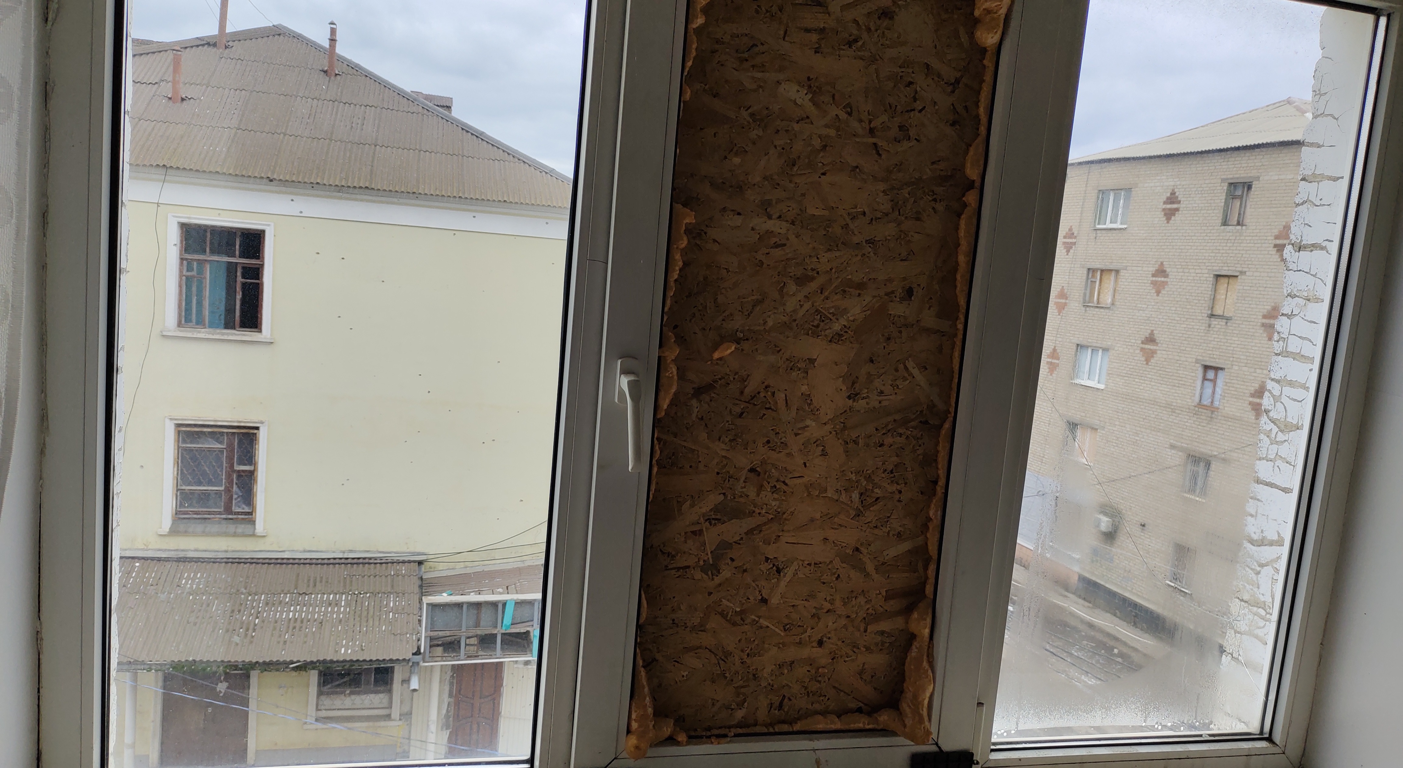 Багатодітна родина з Донеччини залишилася без квартири