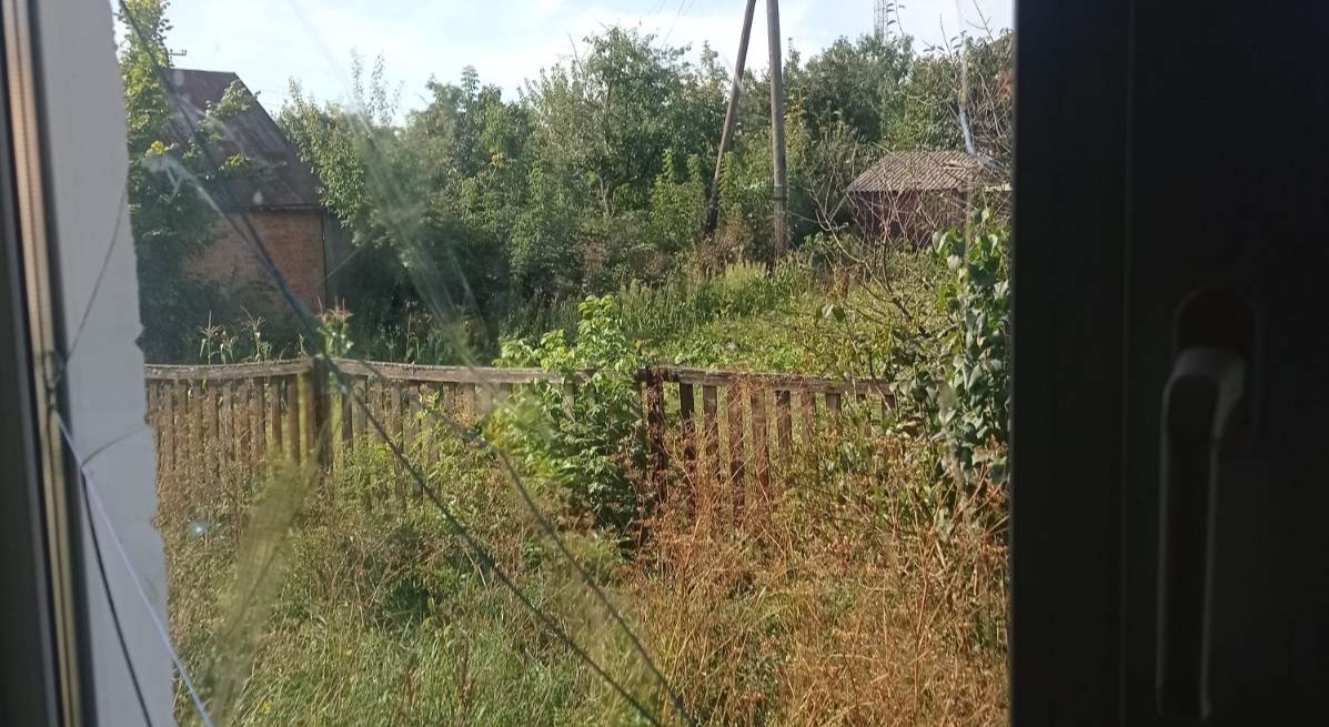 Будинок родини з Сумщини потрапив під обстріл