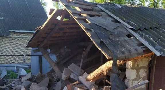 Будинок родини з Сумщини двічі потрапляв під обстріл