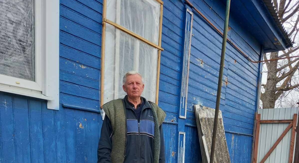 Мешканець Середина-Буди залишився в домі без вікон