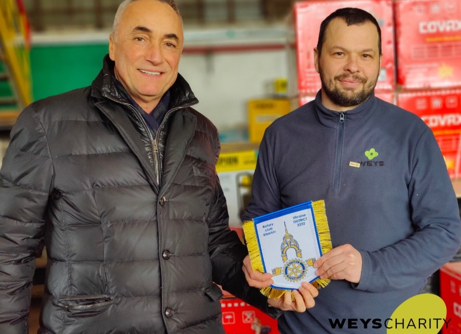 Волонтери благодійного фонду "ВЕЙС." у співпраці з представниками Ротарі Харкова надали вісім генераторів для трьох громад Сумщини