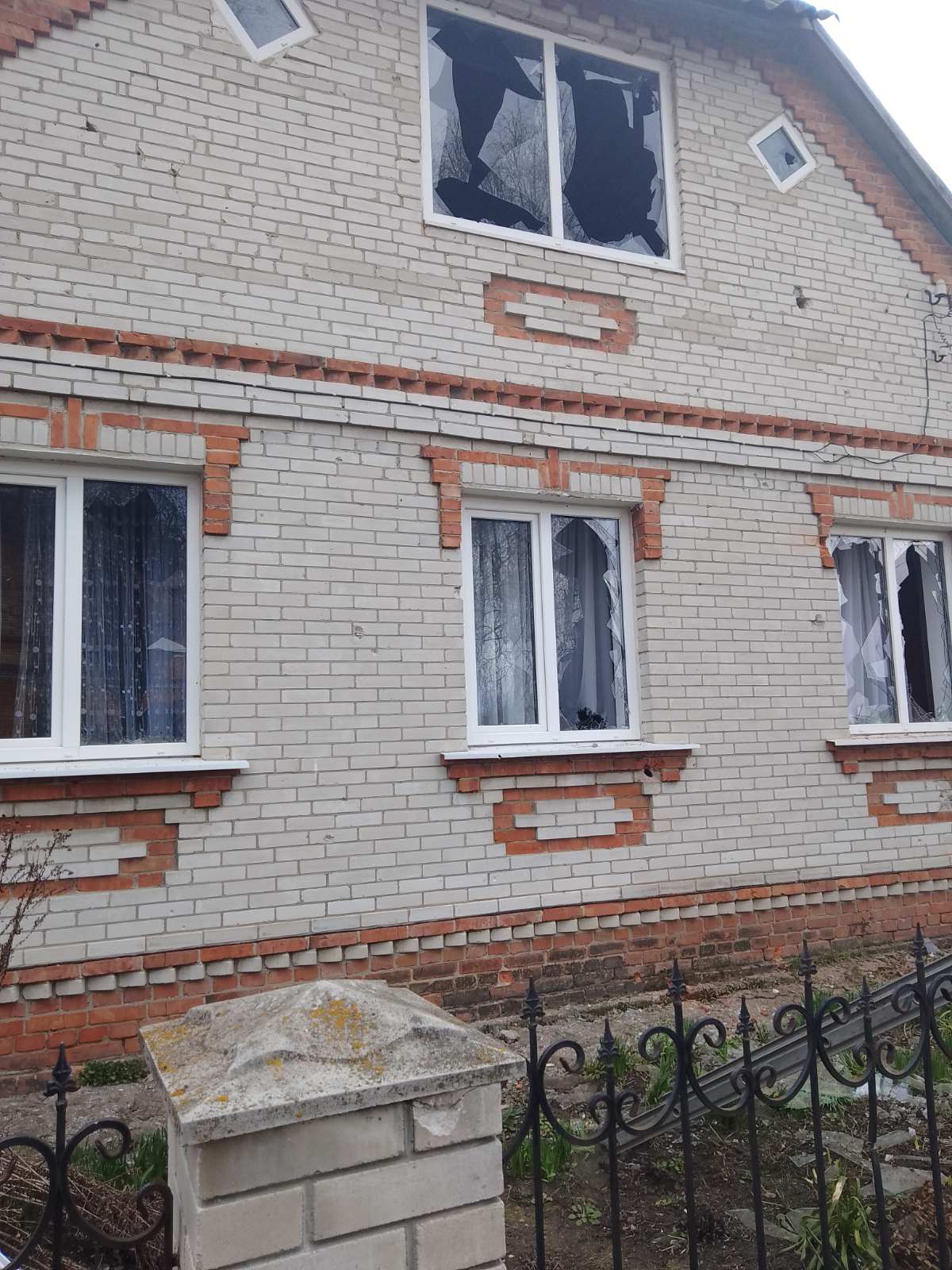 Родині вчителя з Миропілля потрібна допомога у відновленні будинку