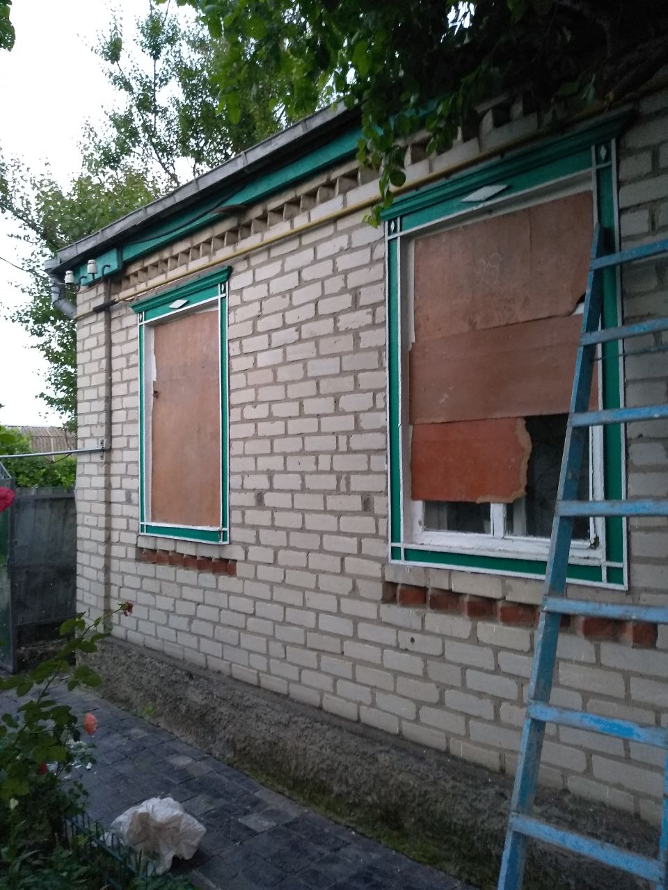 «Ховалися та жили у підвалі», - так пережила обстріли Катерина Тихонівна з міста Чугуєв на Харківщині