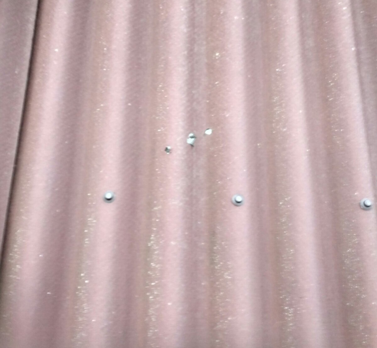 Літня пара потрапила під обстріл в Середино-Будській громаді на Сумщині. Потребують допомоги у відновленні майна