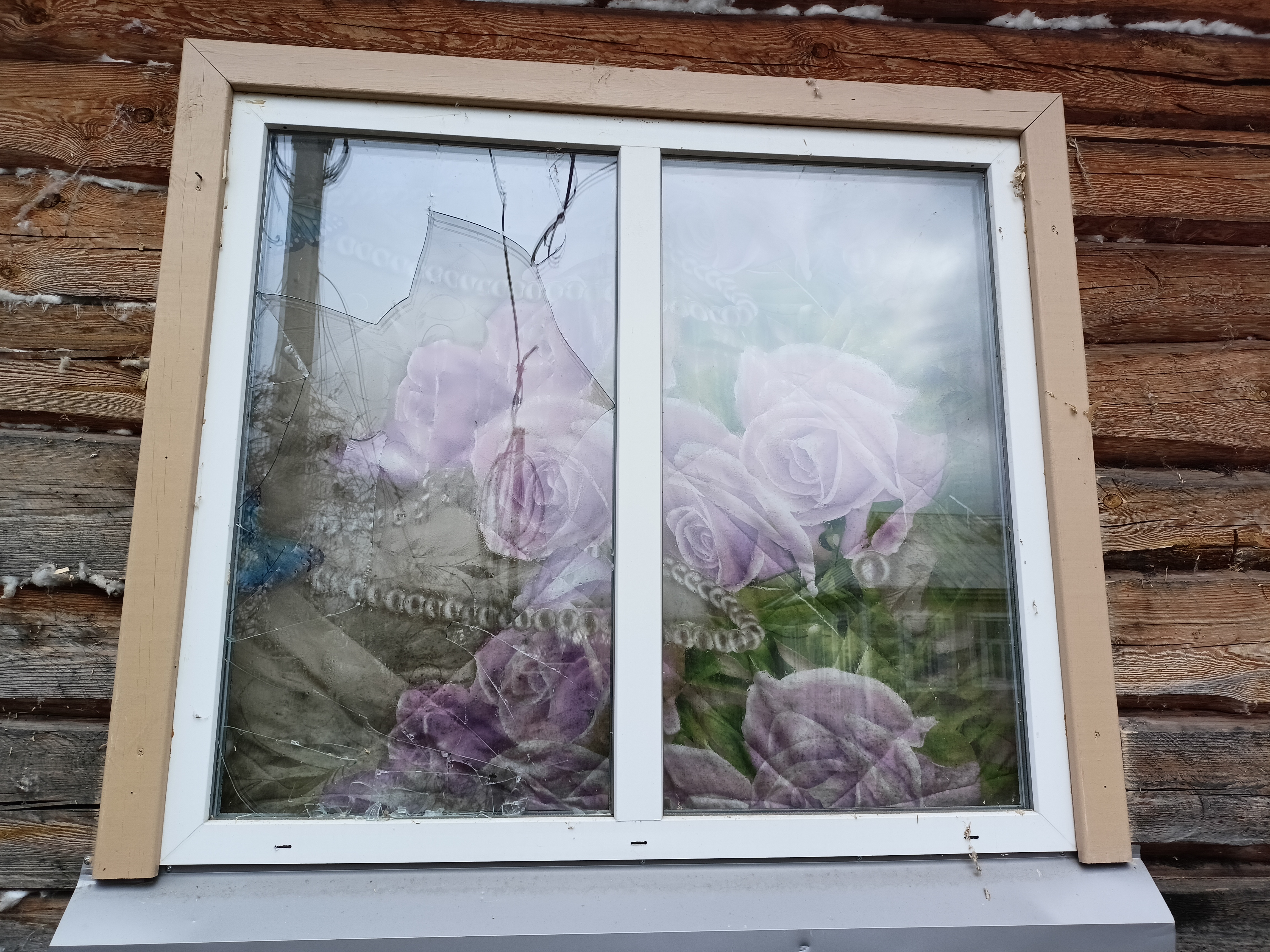 Будинок родини з Середина-Буди на Сумщині потрапив під три обстріли: постраждалим потрібна допомога