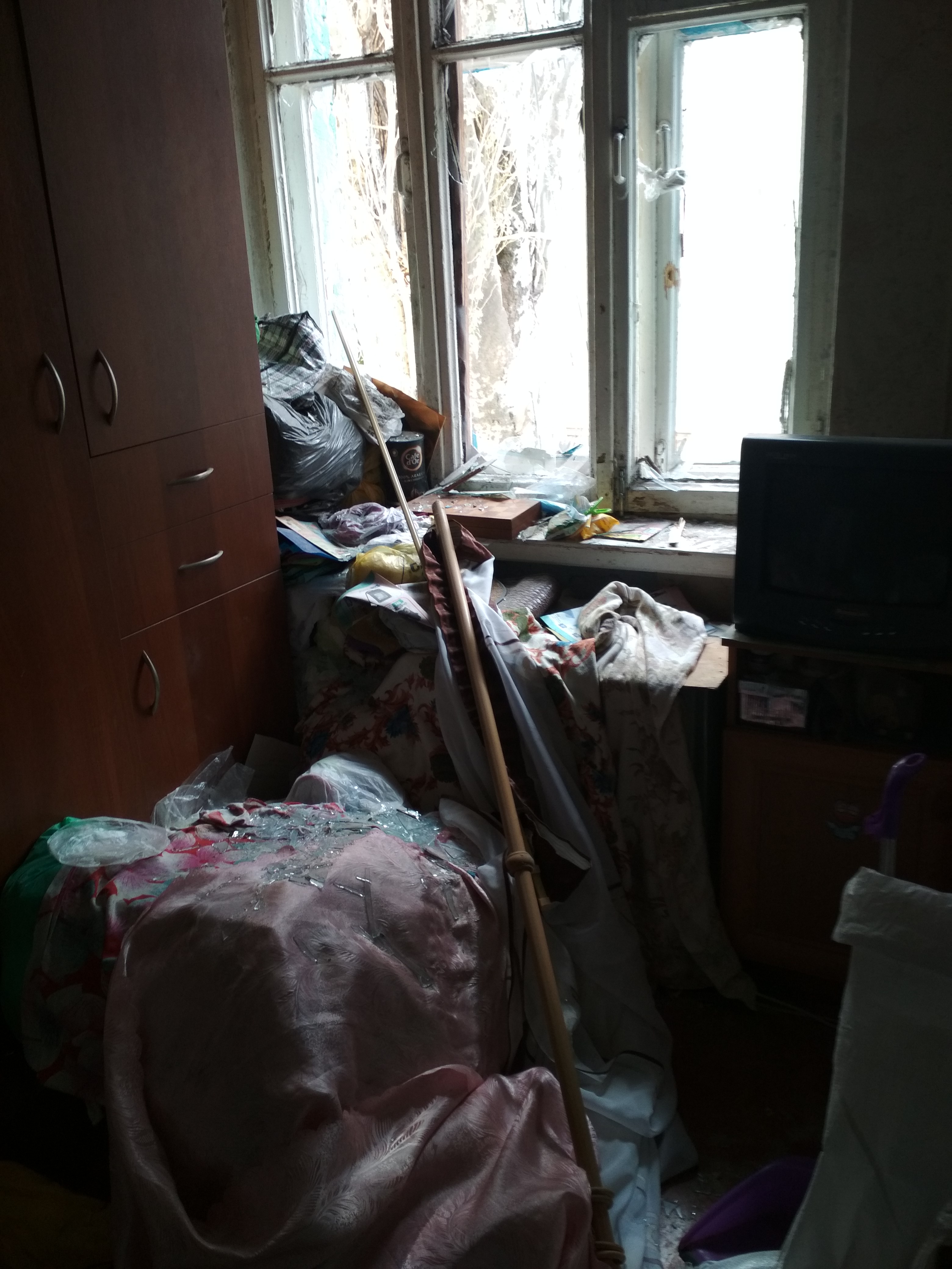 Квартира пенсіонерки з Херсону постраждала від вибуху  