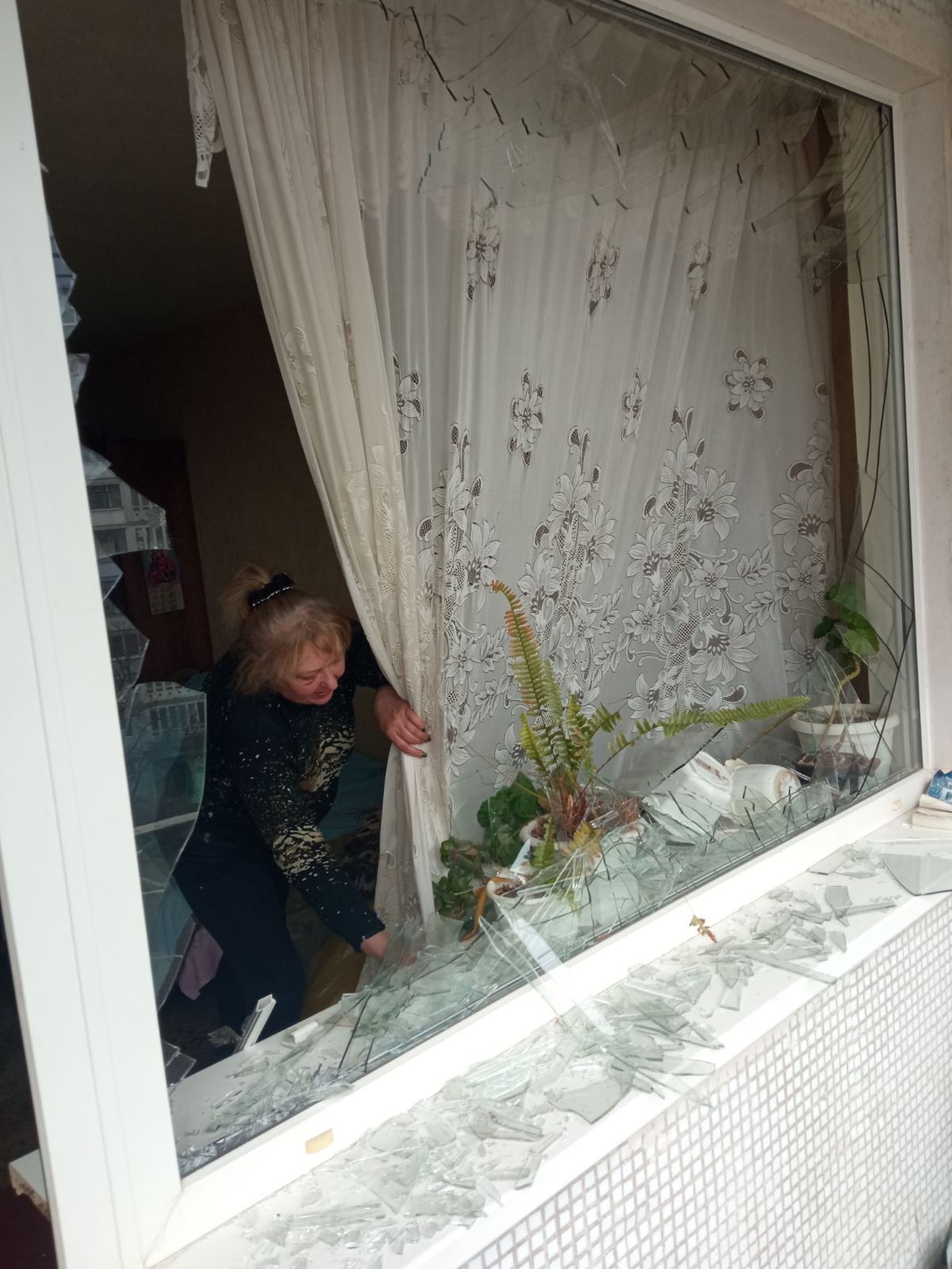 Вибуховою хвилею вибито вікна в квартирі харків’ян