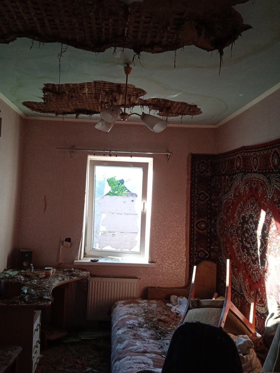 Вибуховою хвилею вибито вікна в квартирі харків’ян