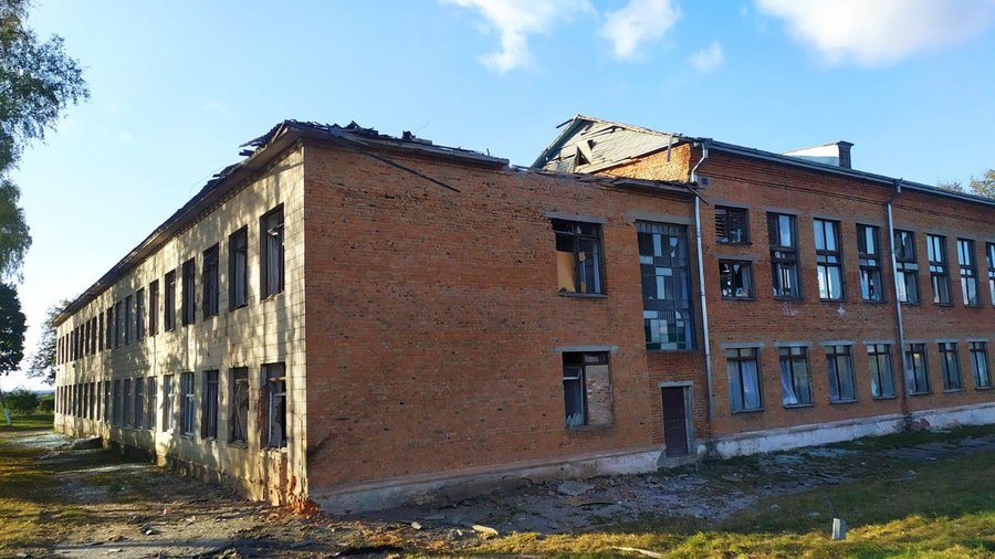  Допоможіть зберегти ліцей в селі Угроїди