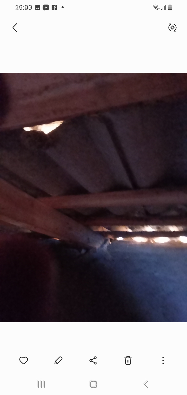 Під час обстрілу серйозно постраждав будинок родини з села Битиця