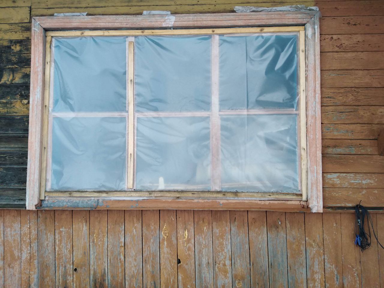 Було пошкоджено будинок військового ЗСУ