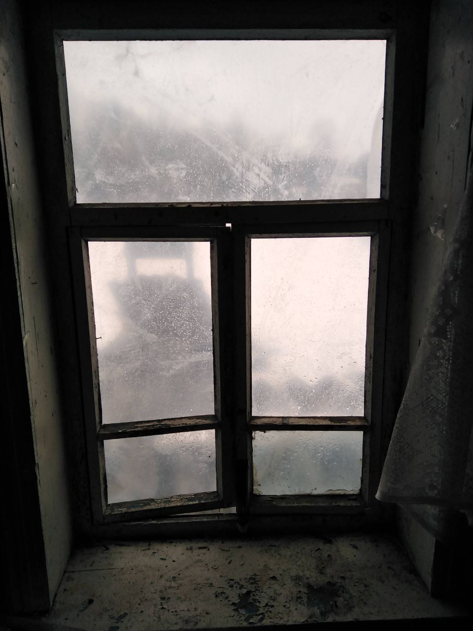 Було пошкоджено будинок військового ЗСУ