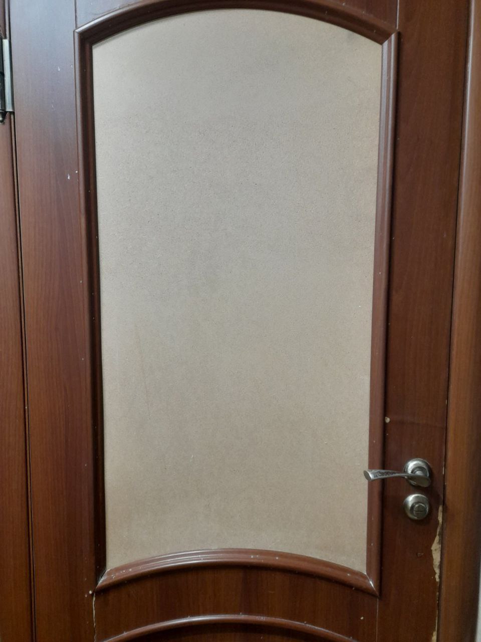 «Маму контузило та поранило склом, ми всі пережили дуже великий стрес», - говорить Юлія з Харкова, чия квартира зазнала руйнувань внаслідок обстрілу