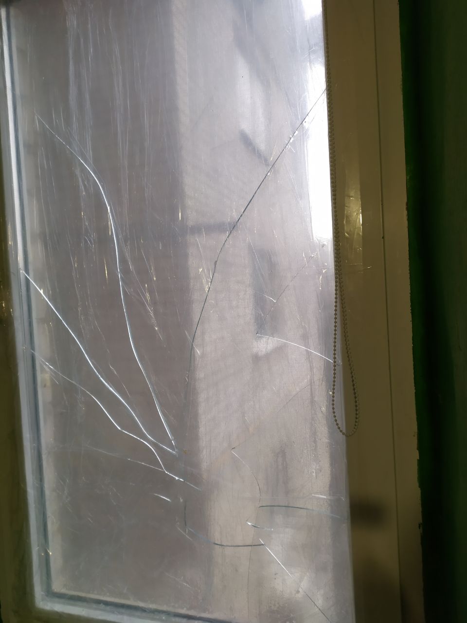 Оселя незрячої літньої жінки з Херсону потрапила під обстріл