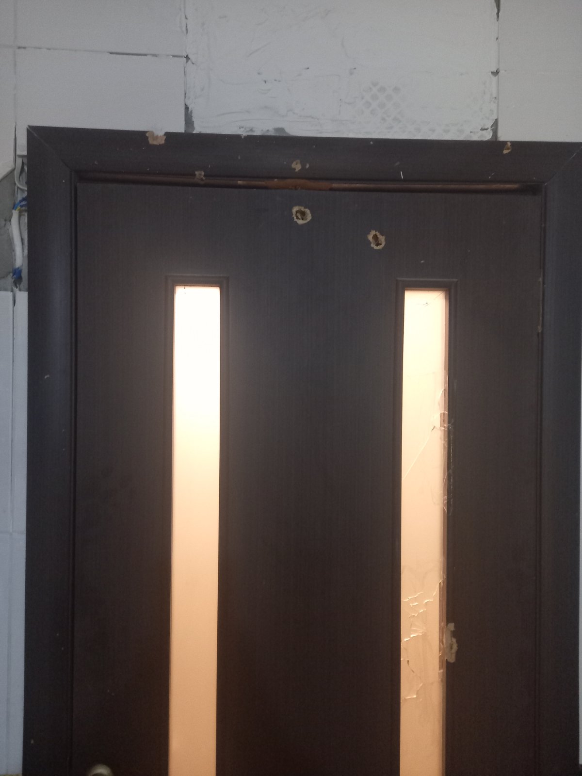 Родина харків’ян була вимушена виїхати з власної квартири через обстріли