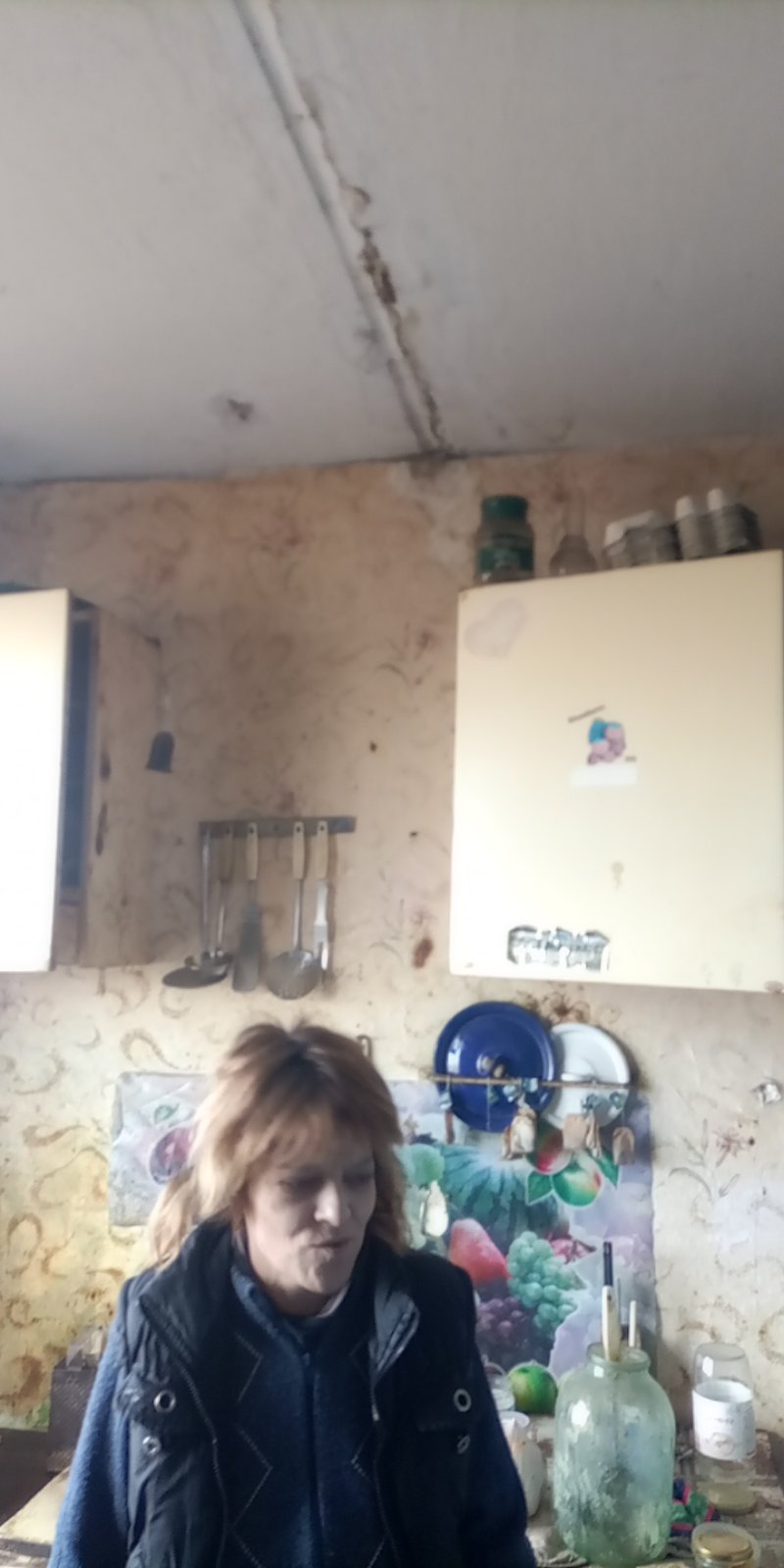 Багатодітна мама-одиначка з дитиною інвалідом з Миколаєва потребує допомоги у відновленні вікон та даху після обстрілу