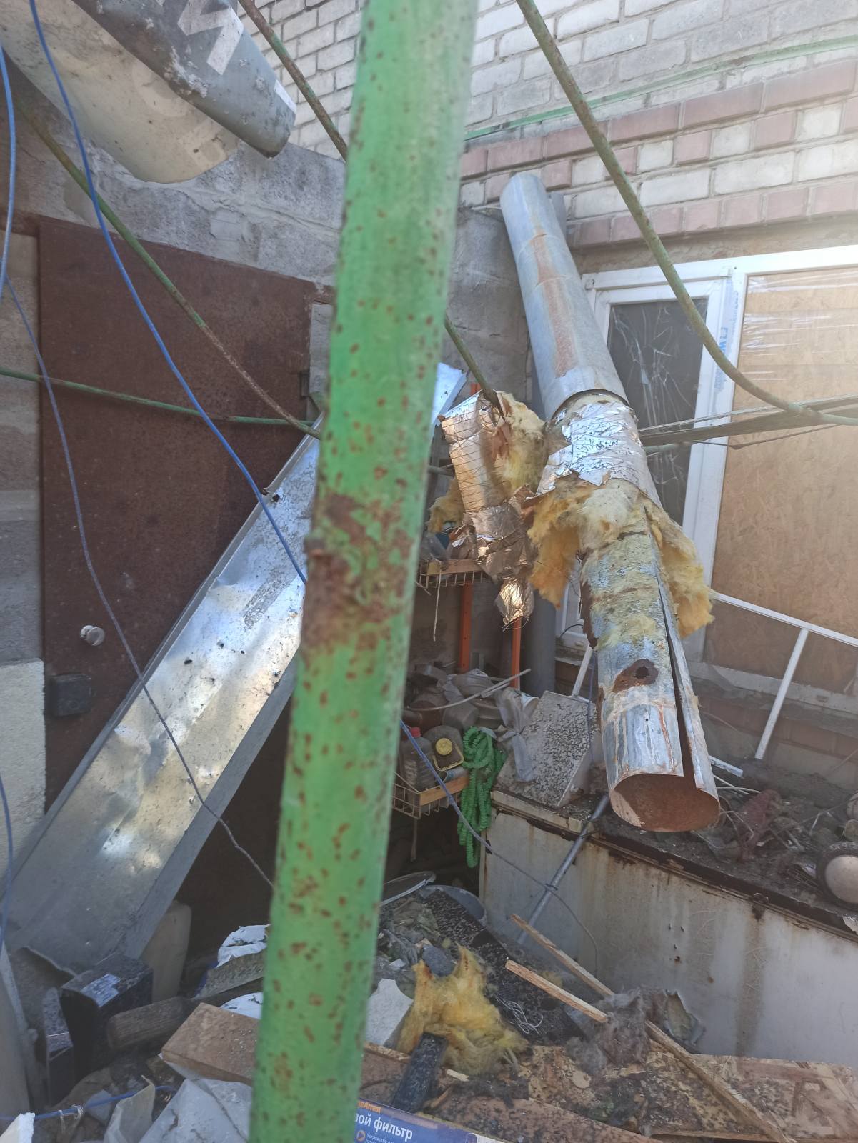 Літня пара з Херсону потребує допомоги у відновленні будинку